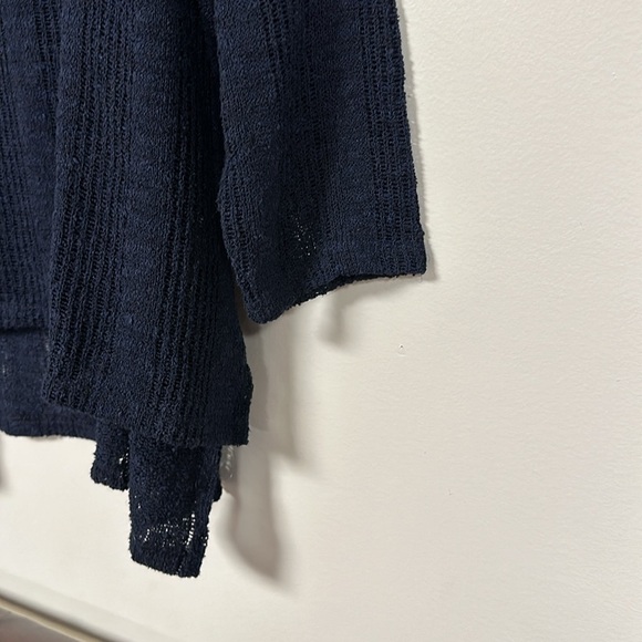 Two by Vince Camuto Navy  light weight sweater, 2X - Picture 7 of 9